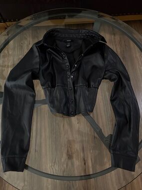 Forever 21 Black Faux Leather Cropped Jacket